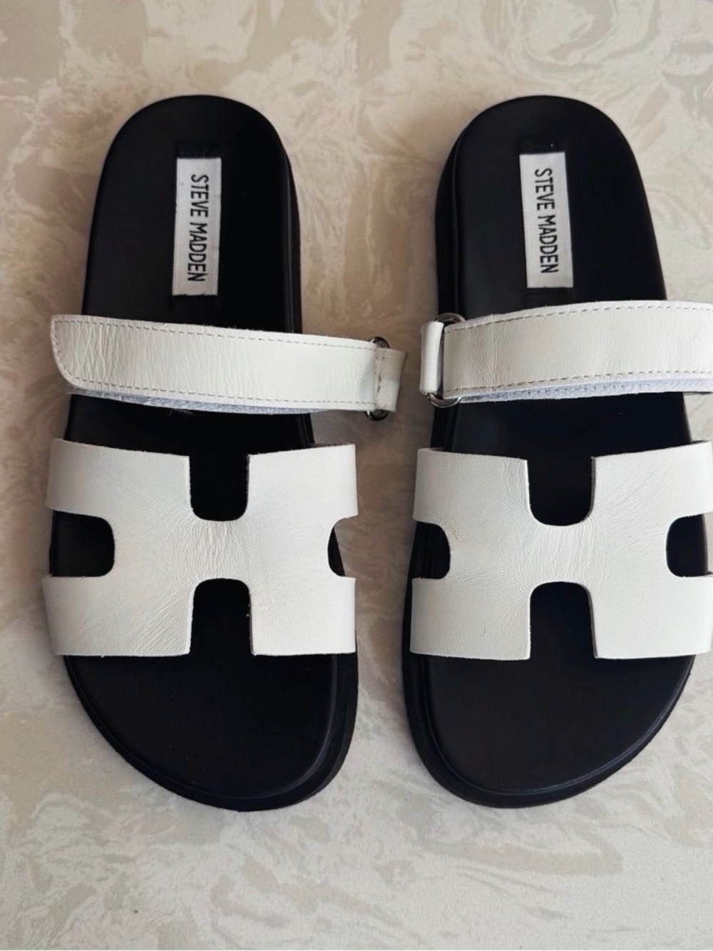 Brand new Steve Madden MAYVEN sandals in White Leather (7.5) SOLD OUT